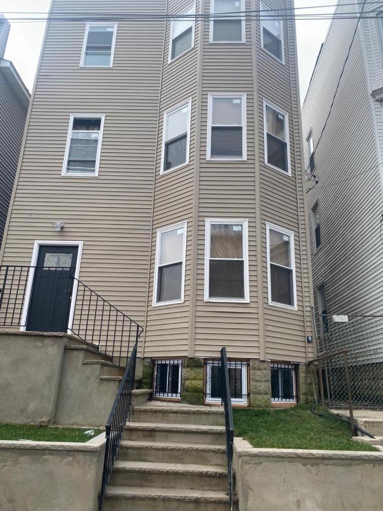 Stylish Room 8Mins To Newark Airport Exterior photo