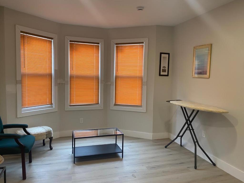 Stylish Room 8Mins To Newark Airport Exterior photo