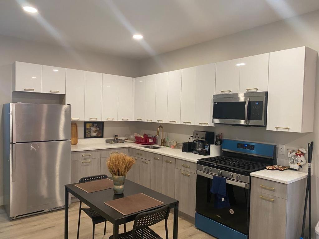 Stylish Room 8Mins To Newark Airport Exterior photo